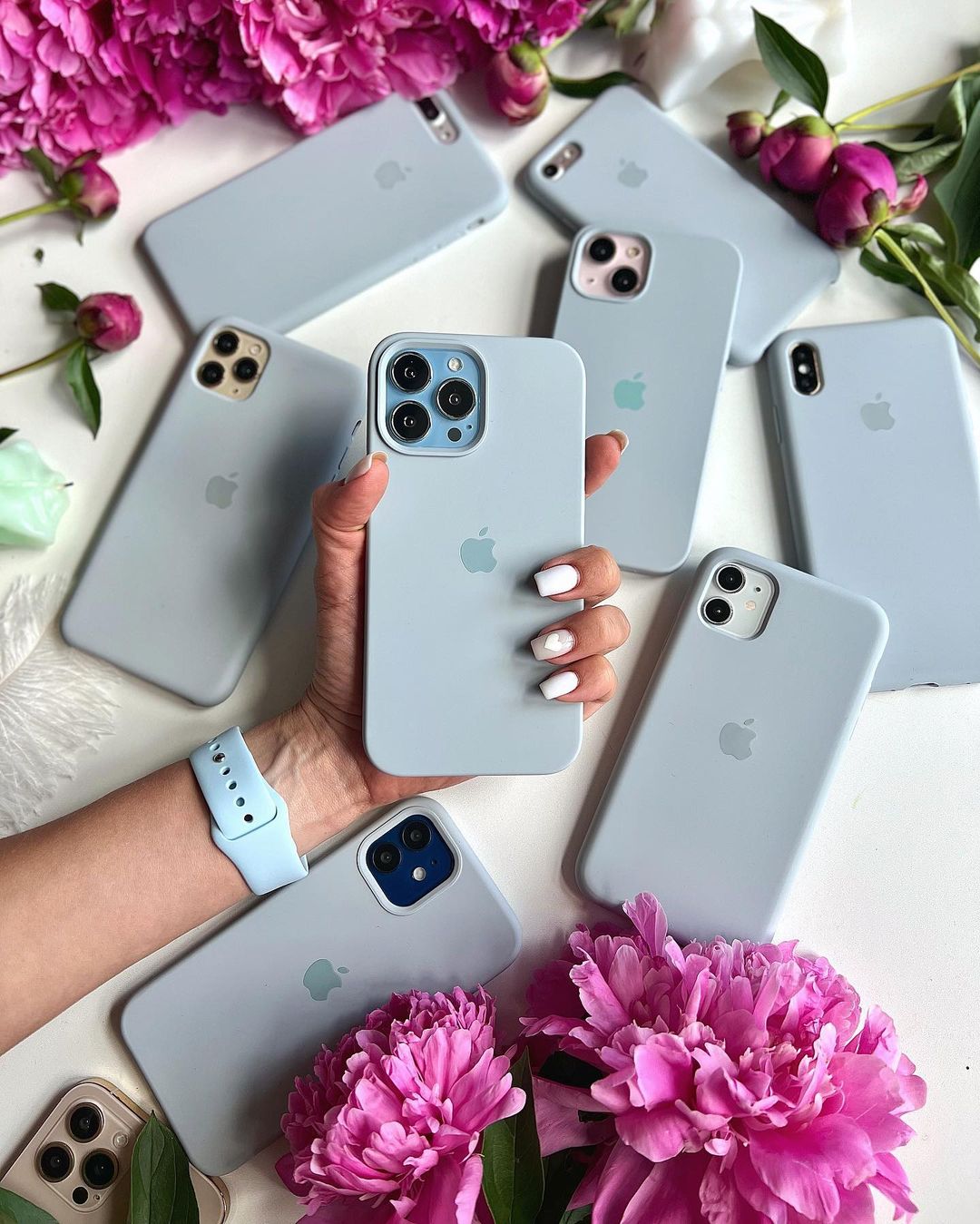 Blue Gray iPhone Silicone Case – Sleek, Subtle Design with Full Protection