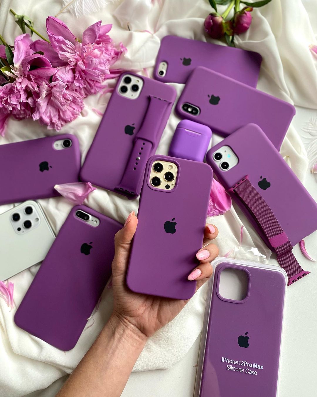 Purple iPhone Silicone Case – Sleek, Stylish Design with 360° Protection