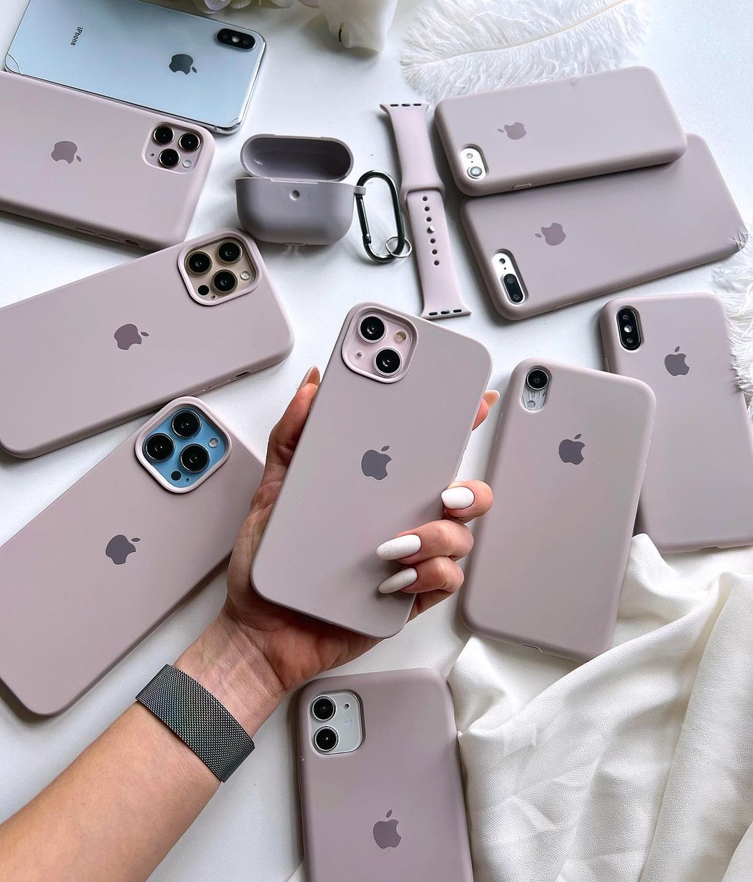 Lavender Violet iPhone Silicone Case – Elegant, Slim Design with Full Protection