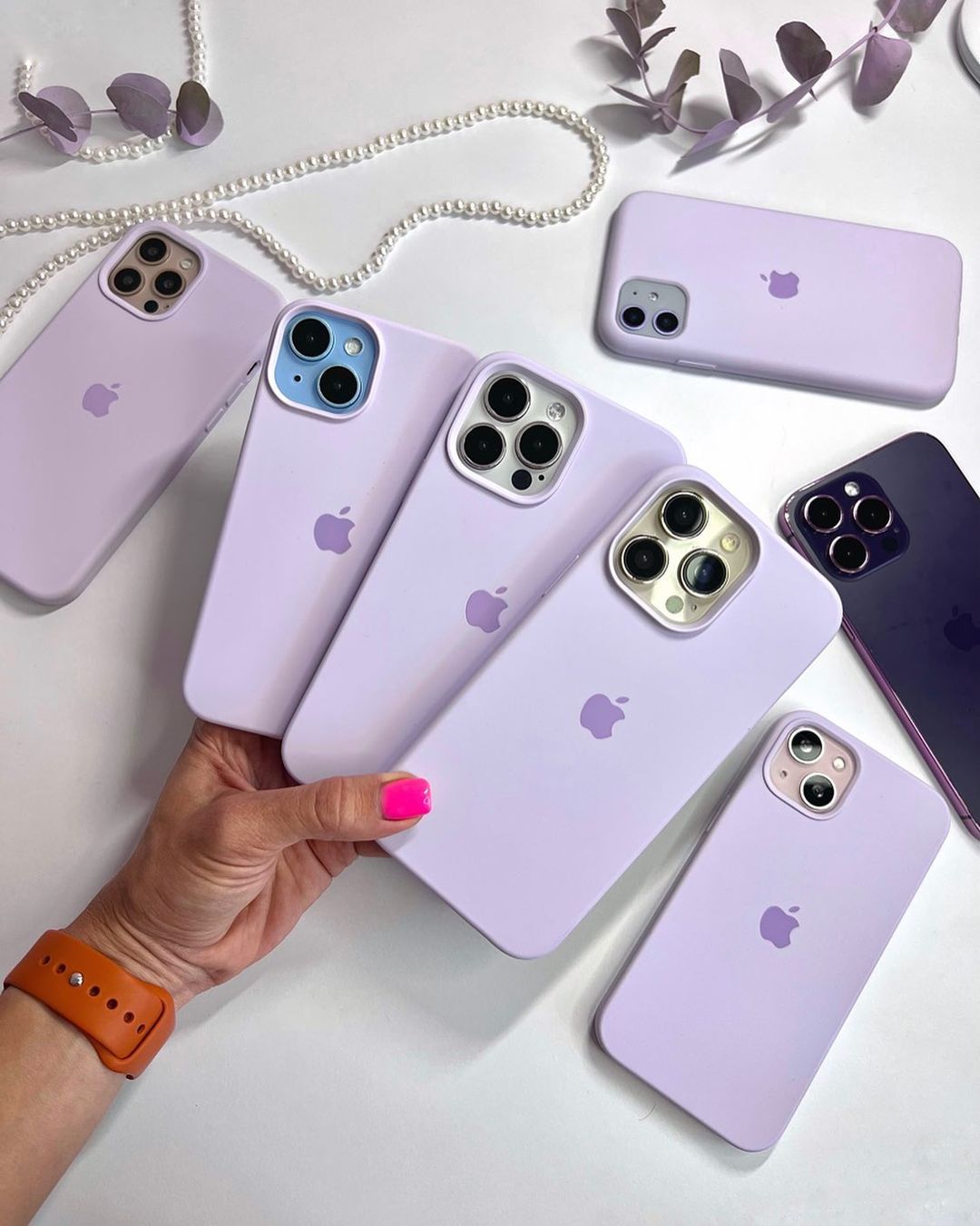 Lilac iPhone Silicone Case – Slim, Non-Slip Design with 360° Protection