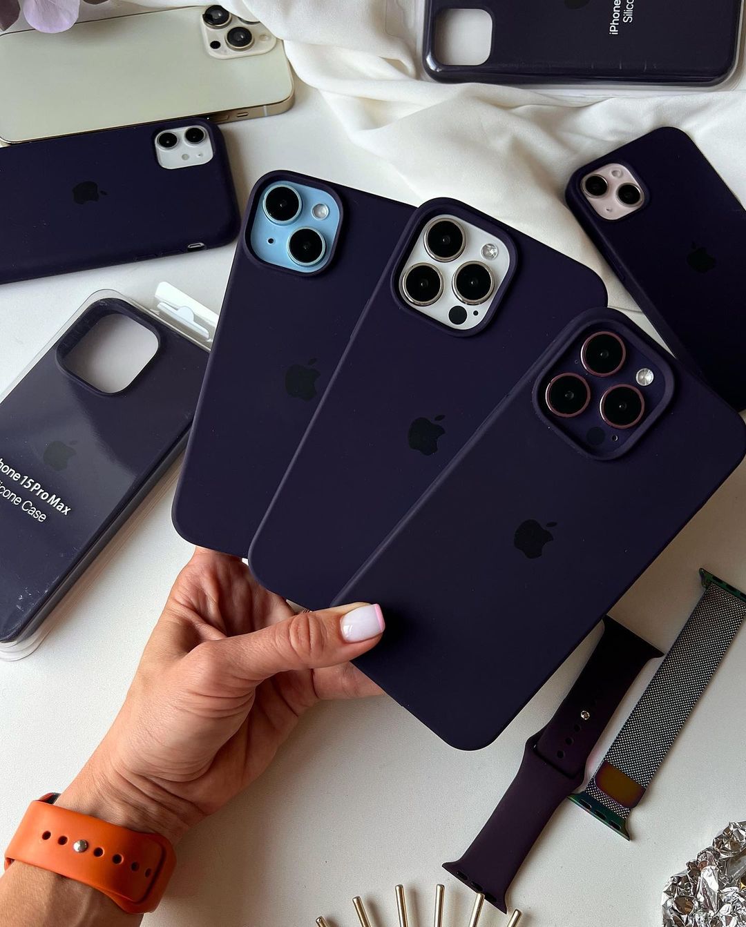 Deep Purple iPhone Silicone Case – Sleek, Premium Protection with Non-Slip Grip