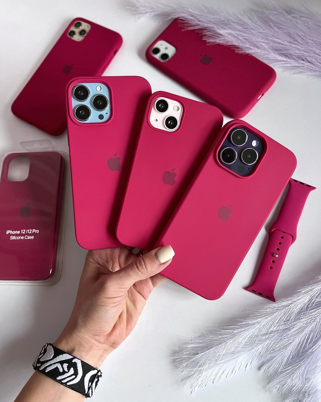 Rose Red iPhone Silicone Case – Bold, Slim & Protective Silicone Cover