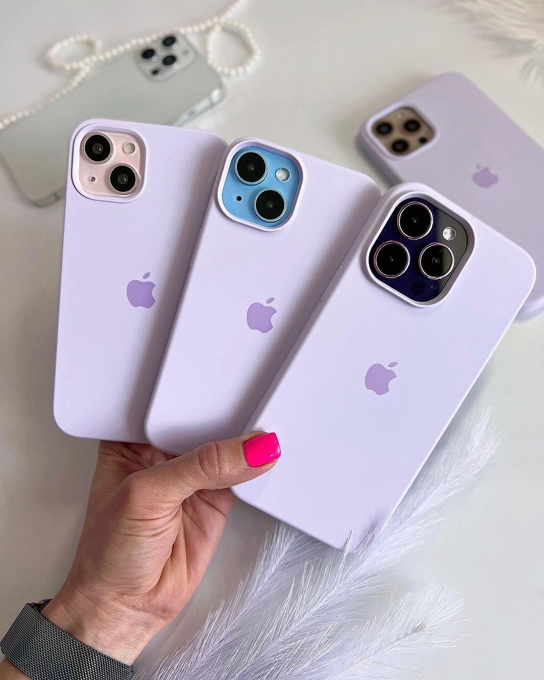 Lilac iPhone Silicone Case – Slim, Non-Slip Design with 360° Protection